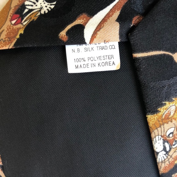 Renaissance Men’s Novelty Tie Lions Hand Made - Picture 5 of 5